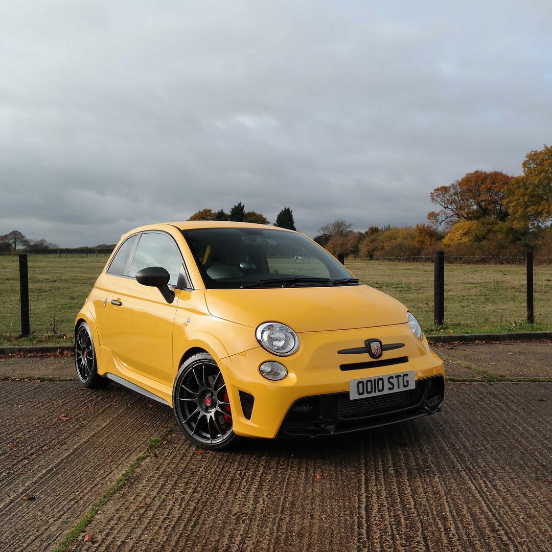 2016 Abarth 695