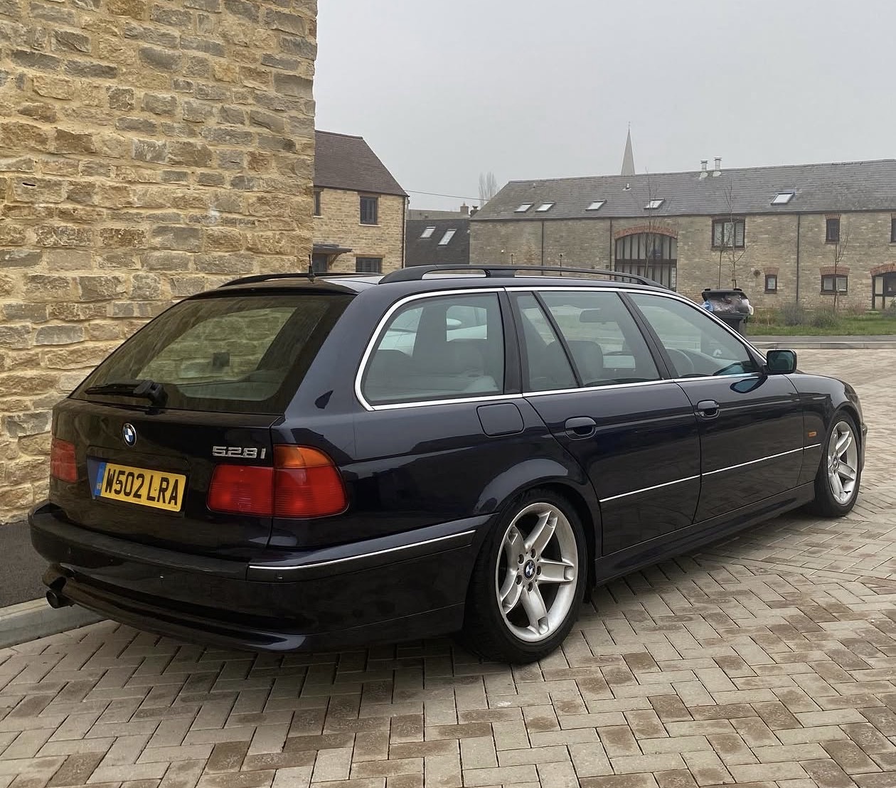 1998 BMW 528i