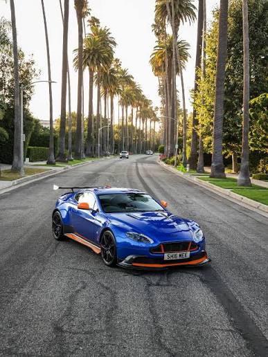 2017 Aston Martin Vantage